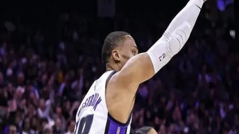 《激情对决！雷霆硬碰硬，步行者能否逆袭？NBA焦点战不容错过！》